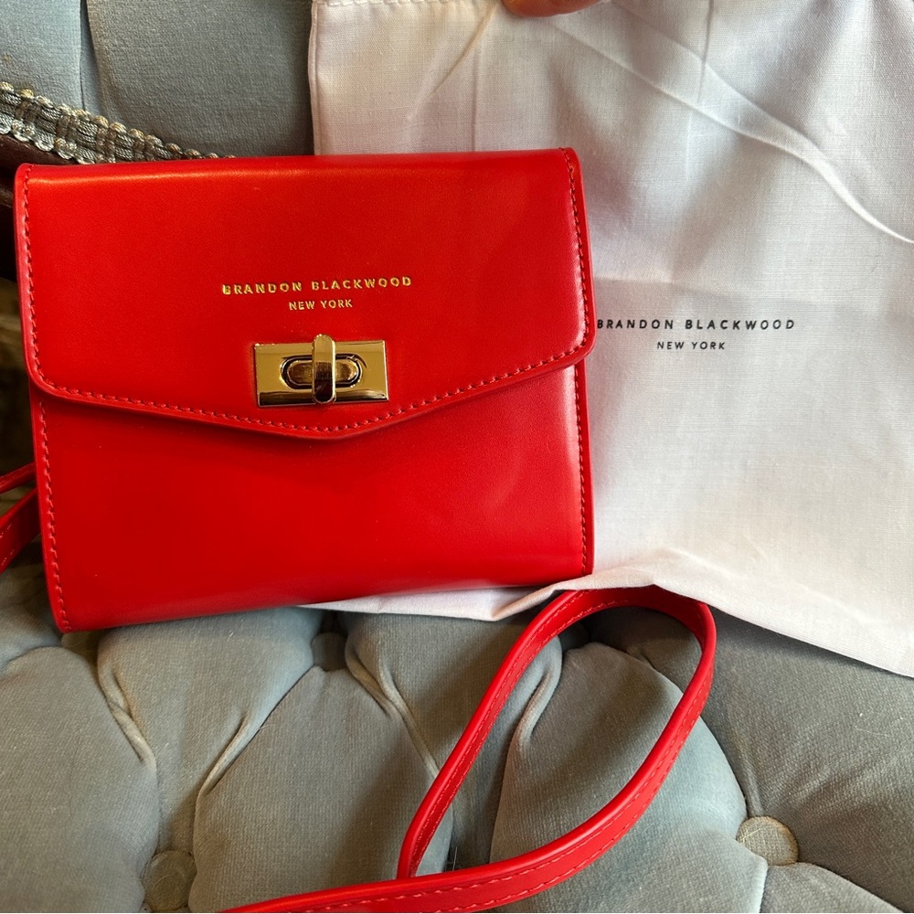 Brandon Blackwood Red Leather Crossbody Purse NWOT Strap is Removable Beautiful!